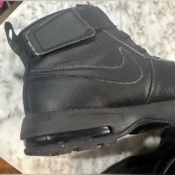Boots nike new, water and snow resistant like new - Picture 5 of 5
